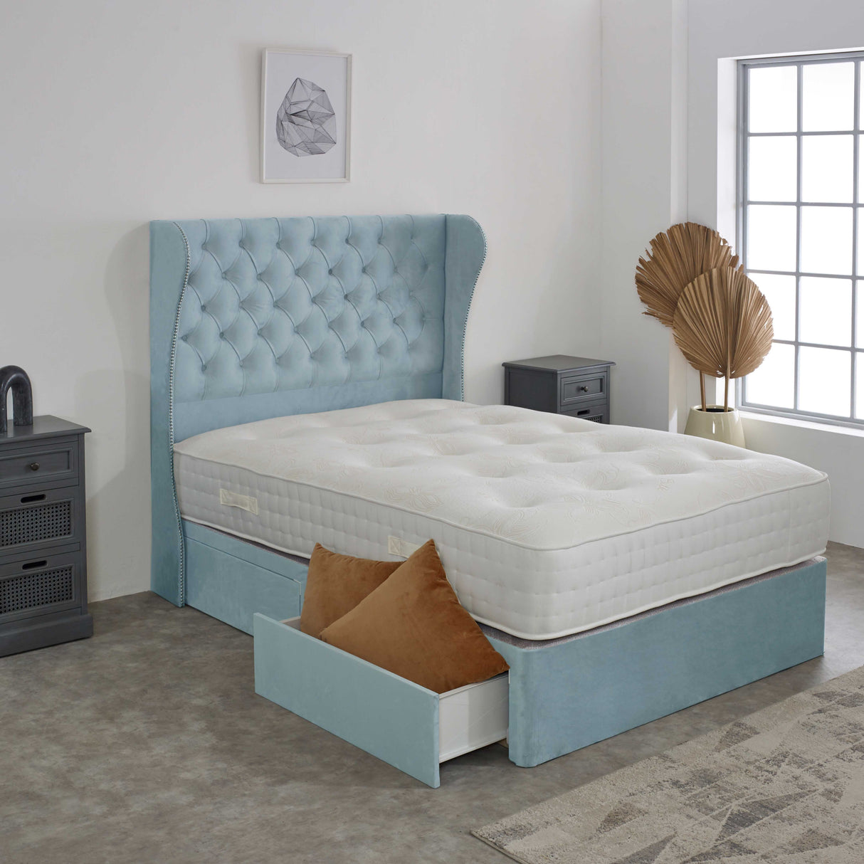 Chesterfield Curved Wing Divan Bed Set