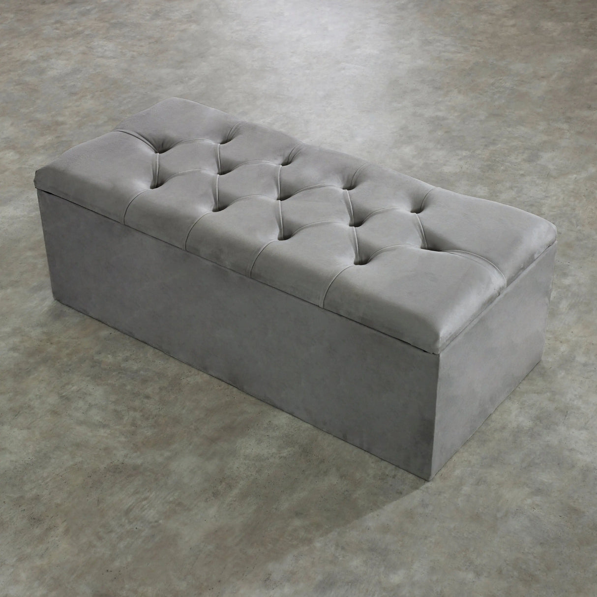 Chesterfield Blanket Box