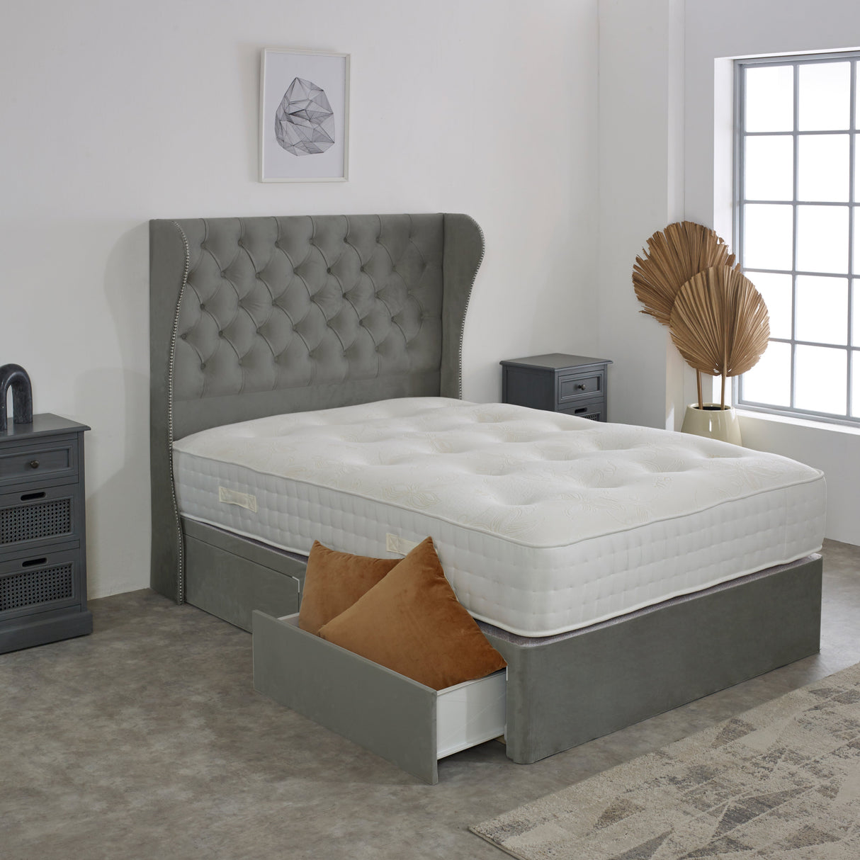 Chesterfield Curved Wing Divan Bed Set 